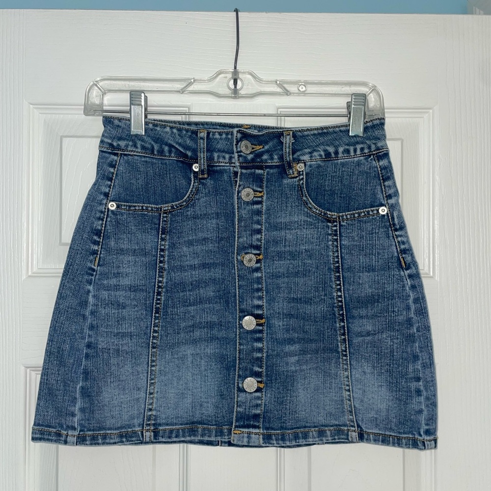 Love Tree Blue Denim Mini Skirt